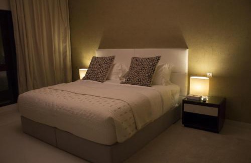 Budaiya Complejo | Lagoona Beach Luxury Resort and Spa