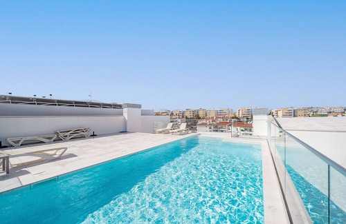 Lagos Apartamento | Lagos Modern 2 With Pool by Homing