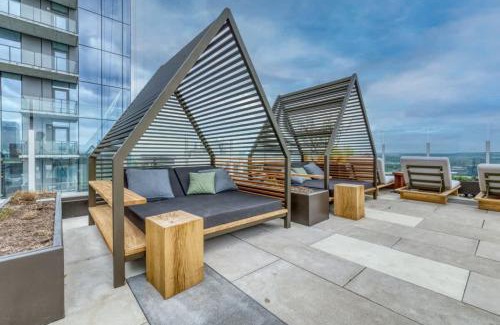 Rainey Street Historic District Casa | Laguna at the Rainey District - Luxury Condo