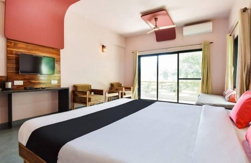 Murud-Harnai Hotel | Laguna Beach Resort Murud