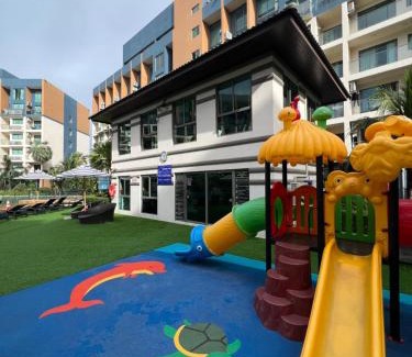 Na Kluea Hotel | Laguna beach resort 2 by Lita