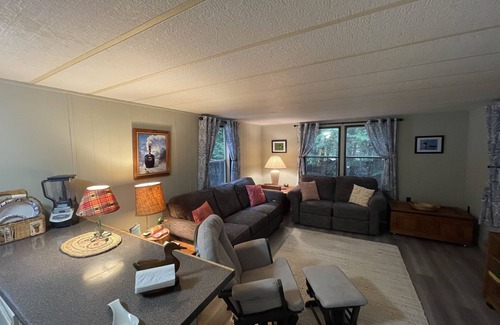 South Casco Cabina | Laid Back Loon Retreat on Big Sebago Lake