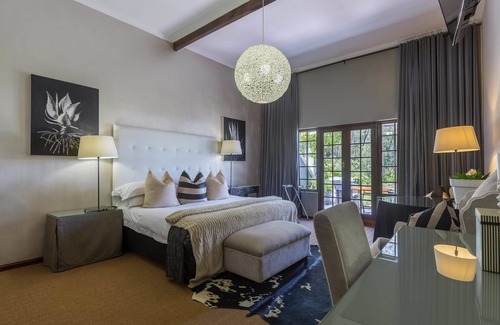 Buffalo Hills Game Reserve Casa | Lairds Lodge