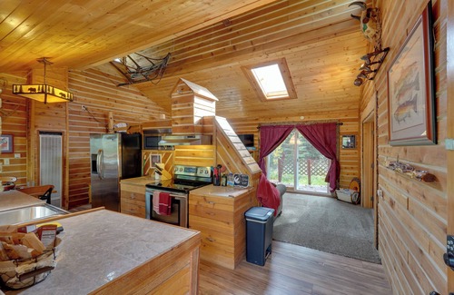 Ridgeway Cabina | Lake Access at Peaceful Kenai Peninsula Getaway