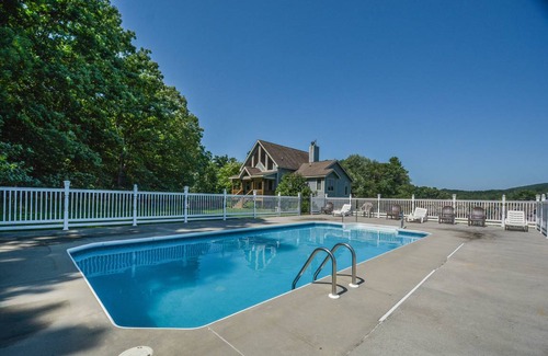 Waterfront Greens Casa | Lake Access w/ Private Outdoor Pool & LOTS of Community Amenities!