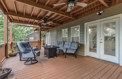 Lost Bridge Village Casa | LAKE ARCADE - 5bd 4bth, FAMILY FUN SPOT, 3 stories