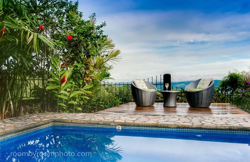 El Millón Chalet De Esquí | Lago Arenal: impresionantes vistas del lago, el volcán y la jungla.