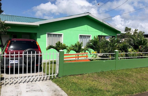 Tronadora Casa | Lake Arenal/ Tronadora center.