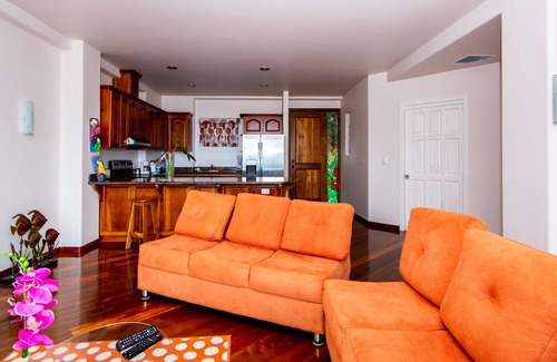 Naranjos Agrios Condominio | LAKE ARENAL VIEWS NUEVO CONDO 1B / 1 B COCINA COMPLETA