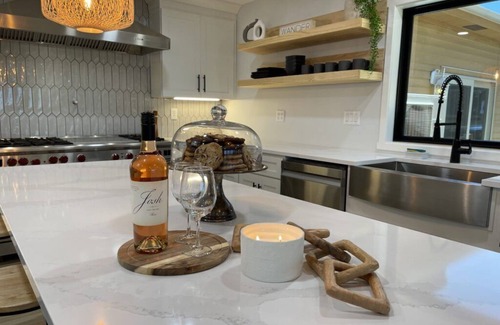 South Haven Hotel | Lake Bluff Inn and Suites