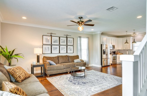 Lake Charles Casa | Lake Charles Vacation Rental Near Downtown!