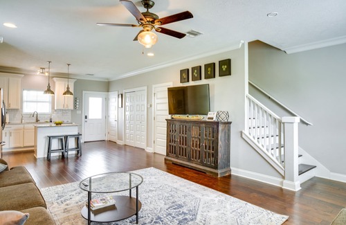 Lake Charles Casa | Lake Charles Vacation Rental Near Downtown!