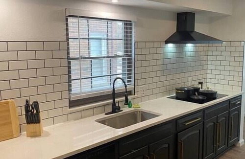 Euclid Casa | Lake Cottage Mins To Downtown Completely Remodeled