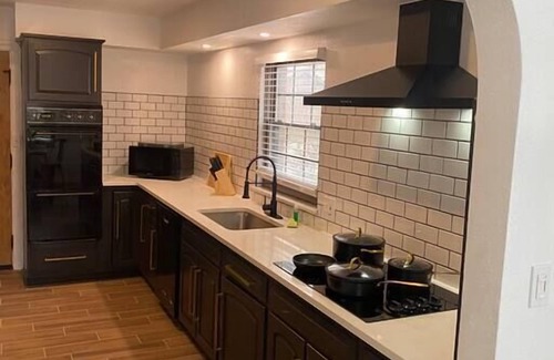 Euclid Casa | Lake Cottage Mins To Downtown Completely Remodeled