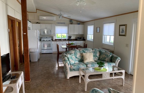 Fair Haven Cabaña | Lake Cottage en la bahía en Fair Haven w / Boat Dock