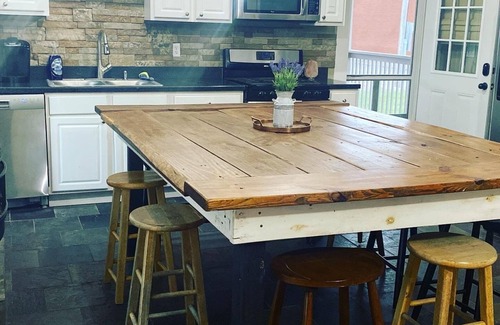 Princeton Casa | Lake Country House on City Square