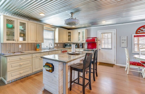 Climax Springs Cabina | Lake Days & BBQ Fun: Climax Springs Retreat!