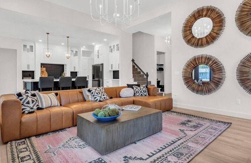 Kingston Casa | Lake Daze