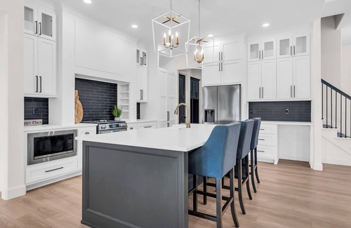 Kingston Casa | Lake Daze