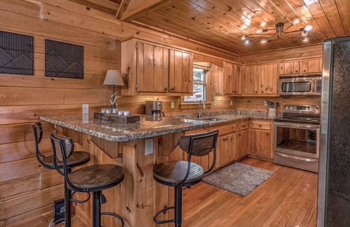 Morganton Cabina | Lake Escape - Pet Friendly | Private Dock on Lake Blue Ridge | Hot Tub