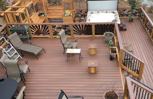Huddleston Casa | Lake Escape To An Elegant 4 Br Home