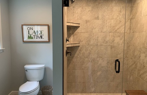 Wakefield Casa | Lake front home on Great East Lake