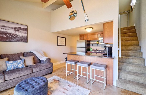 Mid America Condominio | Lake Front in Hot Springs! Cozy, Water views and more!