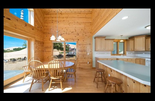 Mears Casa | Alquiler New Lakefront Silver Lake