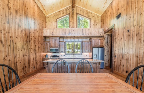 Gladewater Casa | Lake Gladewater lake house - come relax ,watch the sunset or jump off the dock.
