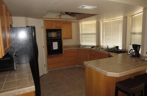 Lake Havasu City Casa | Havasu Home con piscina climatizada, a minutos del lago, pájaros de nieve especial noviembre y diciembre