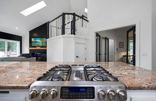 Hayden Lake Casa | Lake, Hot Tub, Golf Retreat