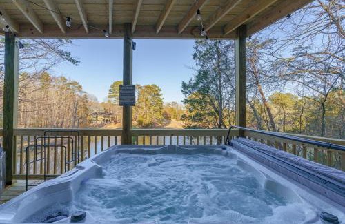 Trenton Apartamento | Lake House near Lookout Mt - Theater, Gym & Arcade