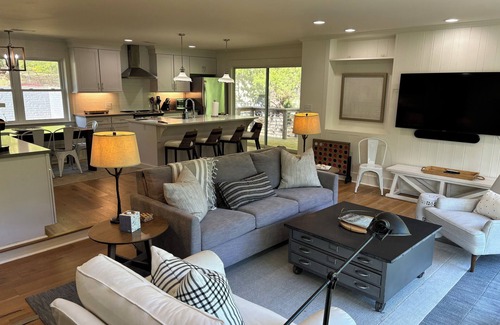 Florence Casa | Lake House recientemente renovado en Indian River Slough / Wilson Lake