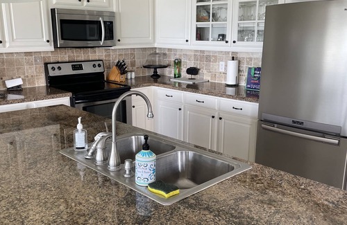 Cape Royale Casa | Lake House on the water close to the marina