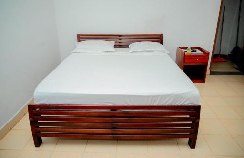 Ampara Hotel | Lake Jay Hotel