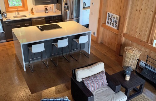 Seguin Cabaña | Lake Joseph Retreat