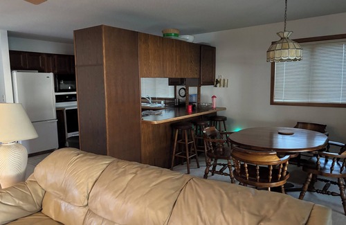 Paynesville Casa | Lake Koronis All Season Home-5 bedrm, screened porch, fish/swim/bike/snowmobile