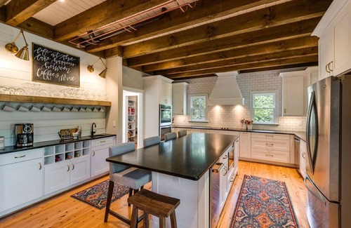 Lake Lure Casa | Lake Lure Opens May 2026 Lakefront - Mountain Resort, Kayaks, SUP boards