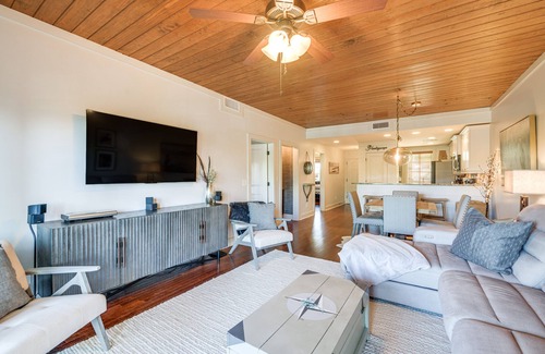 Dadeville Condominio | Lake Martin Condo w/ Community Perks & Views!