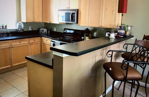 Dadeville Condominio | Lake Martin Condo with Dock….30 minutes from Auburn’s Campus!