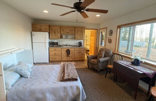 Republic Casa | Lake Michigamme Garage-Dominium