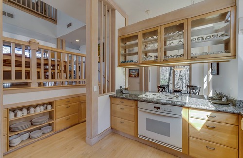 Stevensville Casa | Lake Michigan Beachfront Home