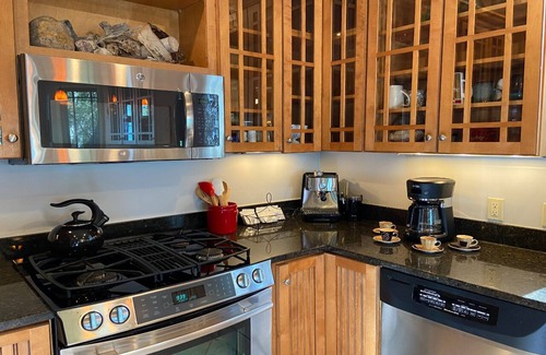 Cross Village Casa | Lake Michigan craftsman beach house near Cross Village-sleeps 10