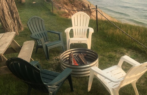 Montague Cabaña | Lake Michigan Vrbo Escape