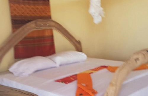 Lake Natron Cabina | Lake Natron Maasai giraffe eco Lodge and camping