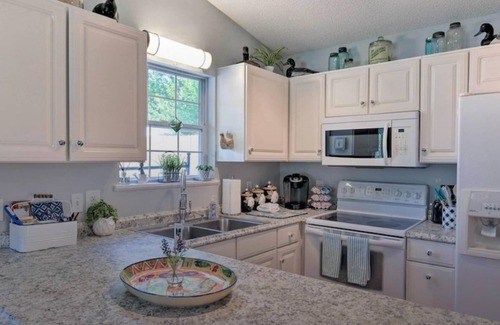 Mayhew Casa | Lake Norman Cottage