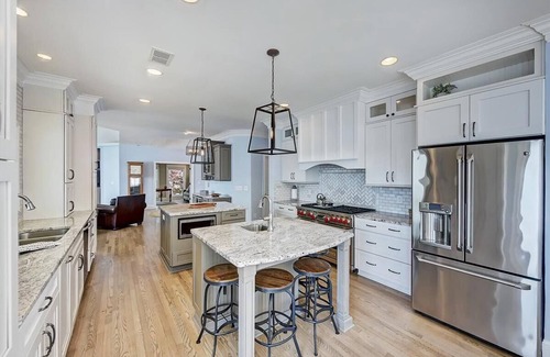 Lake Norman of Catawba Complejo | Lake Norman's finest luxury vacation rental. See-> https:/carolinahideaway.com