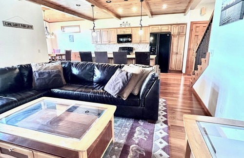 Village of Marquette Condominio | Lake Puckaway Getaway - Inmaculado condominio de 2 pisos frente al lago 5% de descuento 7+ noches