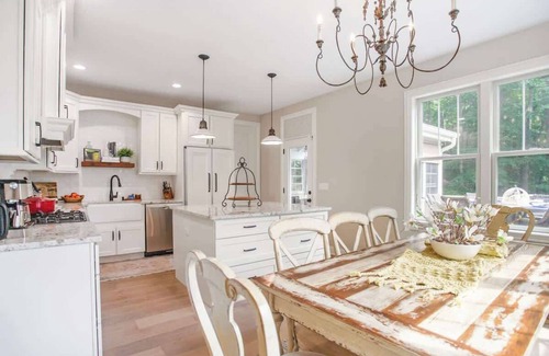 West Olive Casa | Lake Ridge | Hot Tub | New Listing