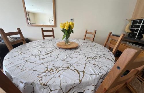 South Cerney Casa | Lake's End Lodge
